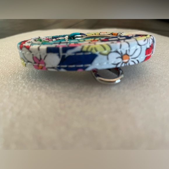 🌺🌼🌸 NWT Vera Bradley Lanyard in Far Out Floral 🌸🌼🌺 - Picture 5 of 6